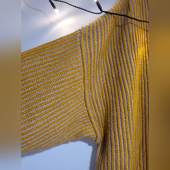 Topshop Small Mustard Mockneck Sweater - Picture 9 of 12